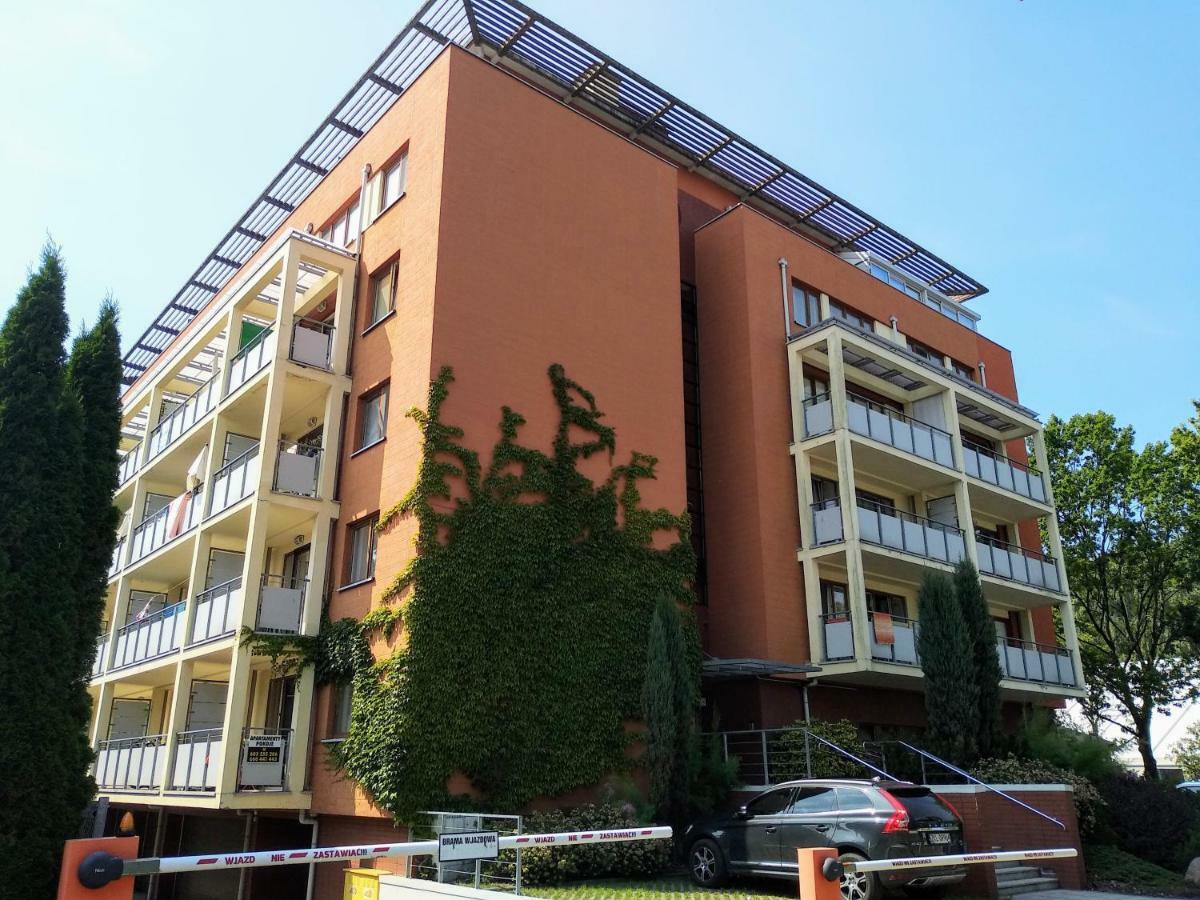Apartament Rodzinny 200M Do Morza 코워브제크 외부 사진