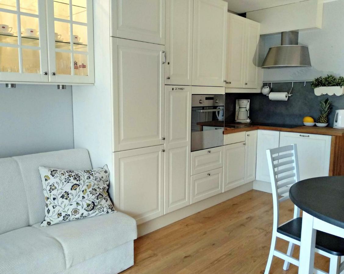 Apartament Rodzinny 200M Do Morza 코워브제크 외부 사진