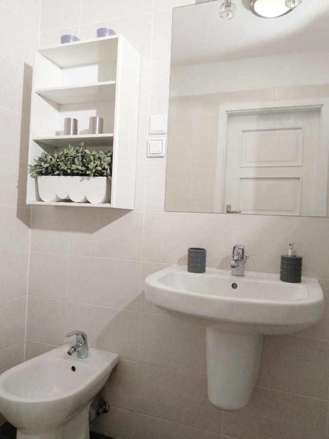 Apartament Rodzinny 200M Do Morza 코워브제크 외부 사진