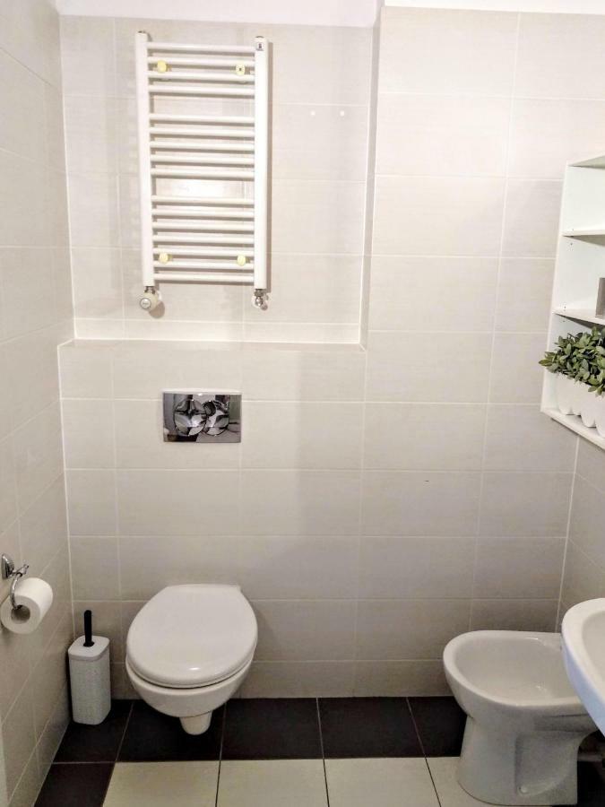 Apartament Rodzinny 200M Do Morza 코워브제크 외부 사진